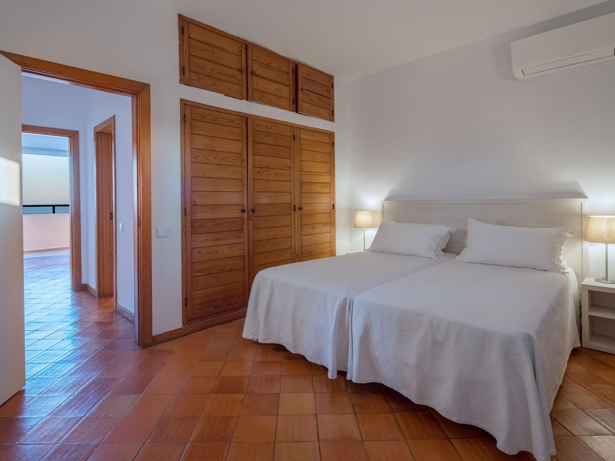 Dom Pedro Apartahotel