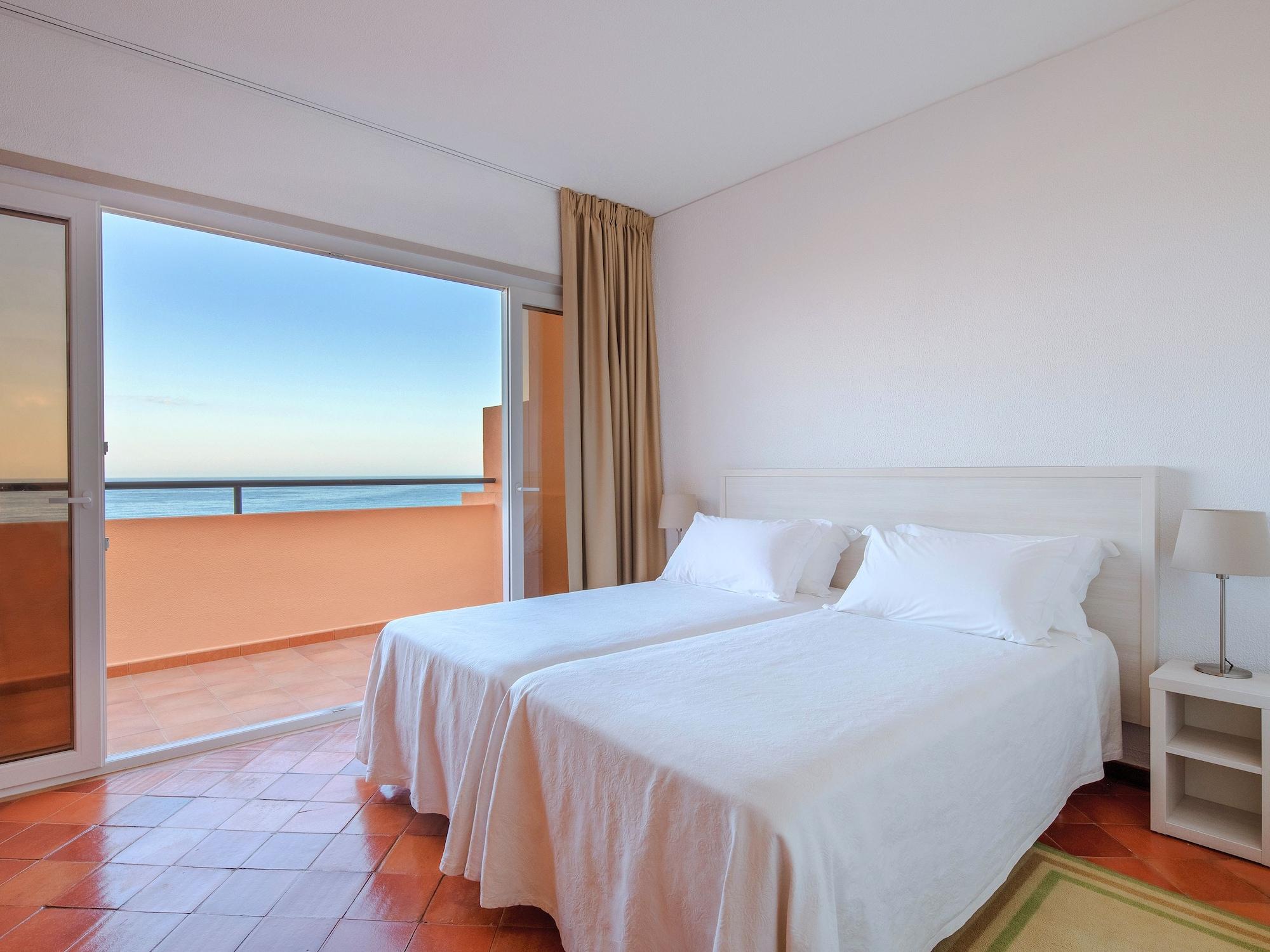 Apartahotel Dom Pedro 3*