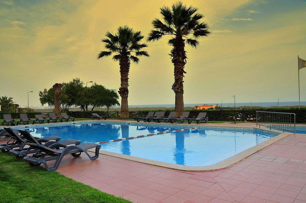 Dom Pedro Apartahotel
